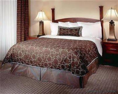 สเตย์บริดจ์ สวีท ฟิลาเดลเฟีย แวลเลย์ ฟอร์จ 422 Hotel Royersford ภายนอก รูปภาพ