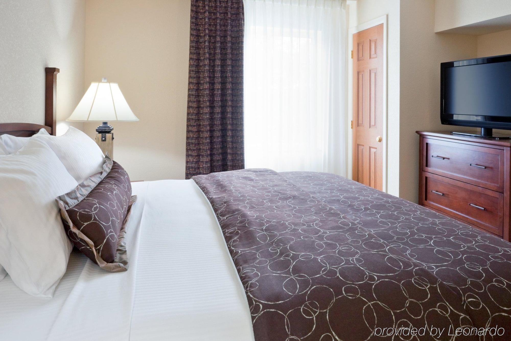 สเตย์บริดจ์ สวีท ฟิลาเดลเฟีย แวลเลย์ ฟอร์จ 422 Hotel Royersford ภายนอก รูปภาพ